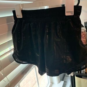 lightly worn printed lululemon shorts size 4